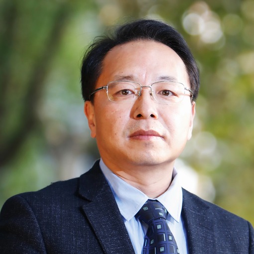 Weiguo Pang